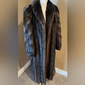 Elegant Brown/Black Vintage Fur Coat
